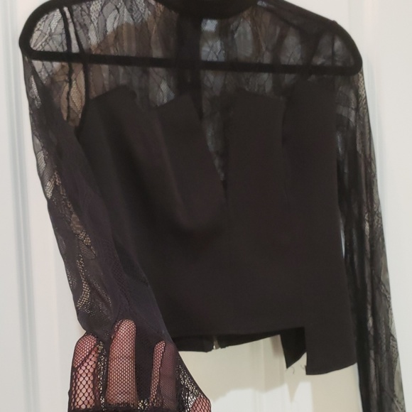 Lace top - Picture 3 of 4